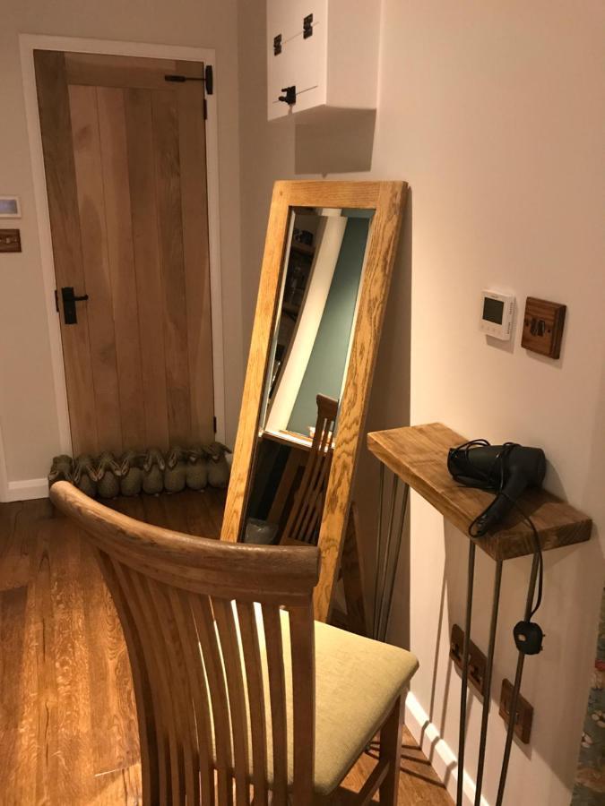 Corner House Luxury Bnb Little Dunmow Bagian luar foto